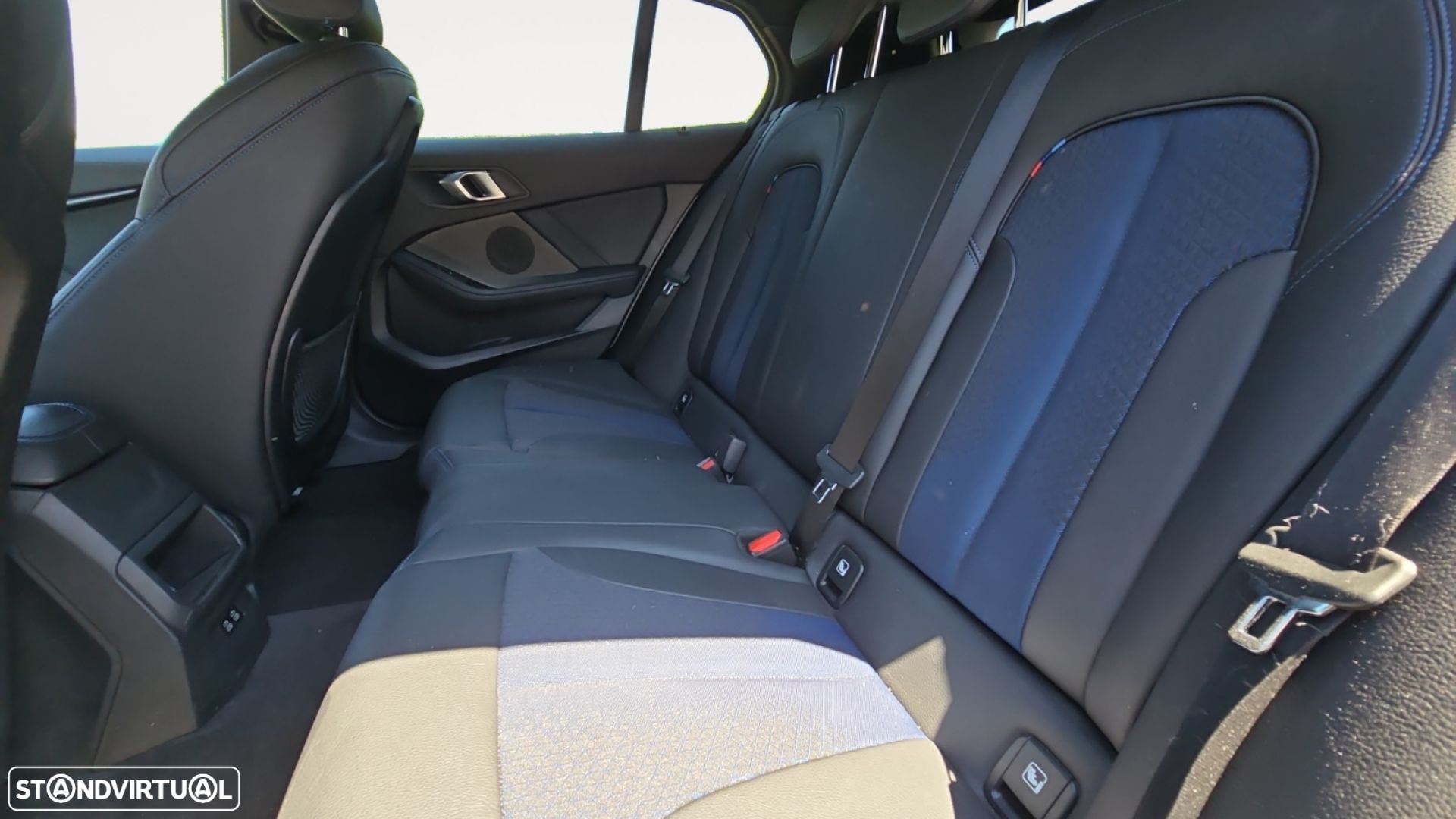 BMW 116 d Pack Desportivo M Auto - 14