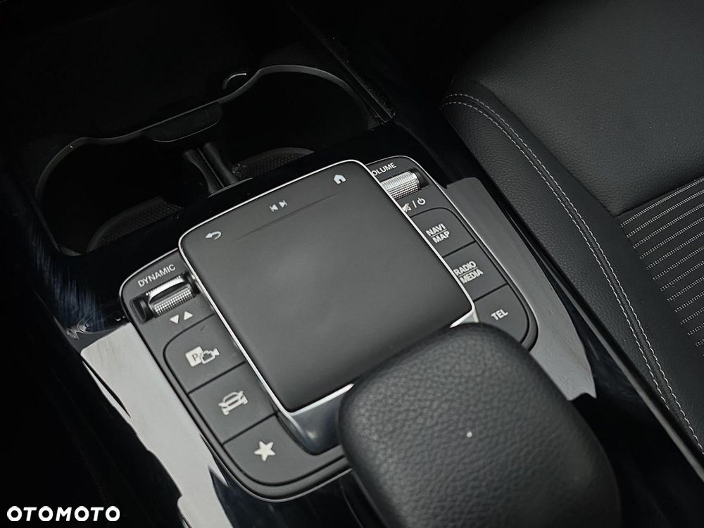 Mercedes-Benz CLA - 23