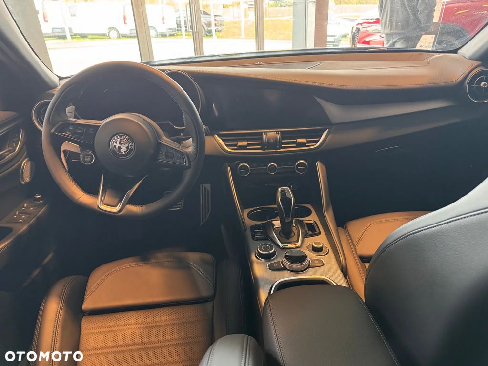 Alfa Romeo Giulia 2.0 Turbo Veloce Q4 - 7