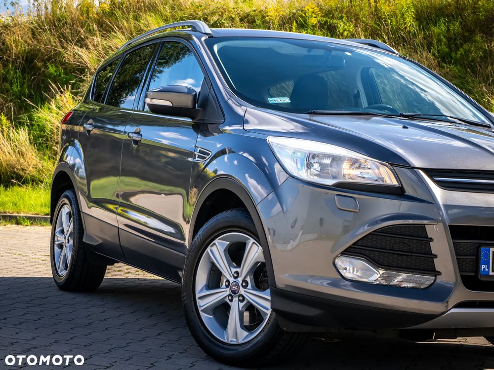 Ford Kuga 1.6 EcoBoost 4WD Titanium - 6