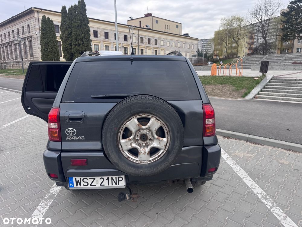 Toyota RAV4 2.0 D-4D 4x4 - 16