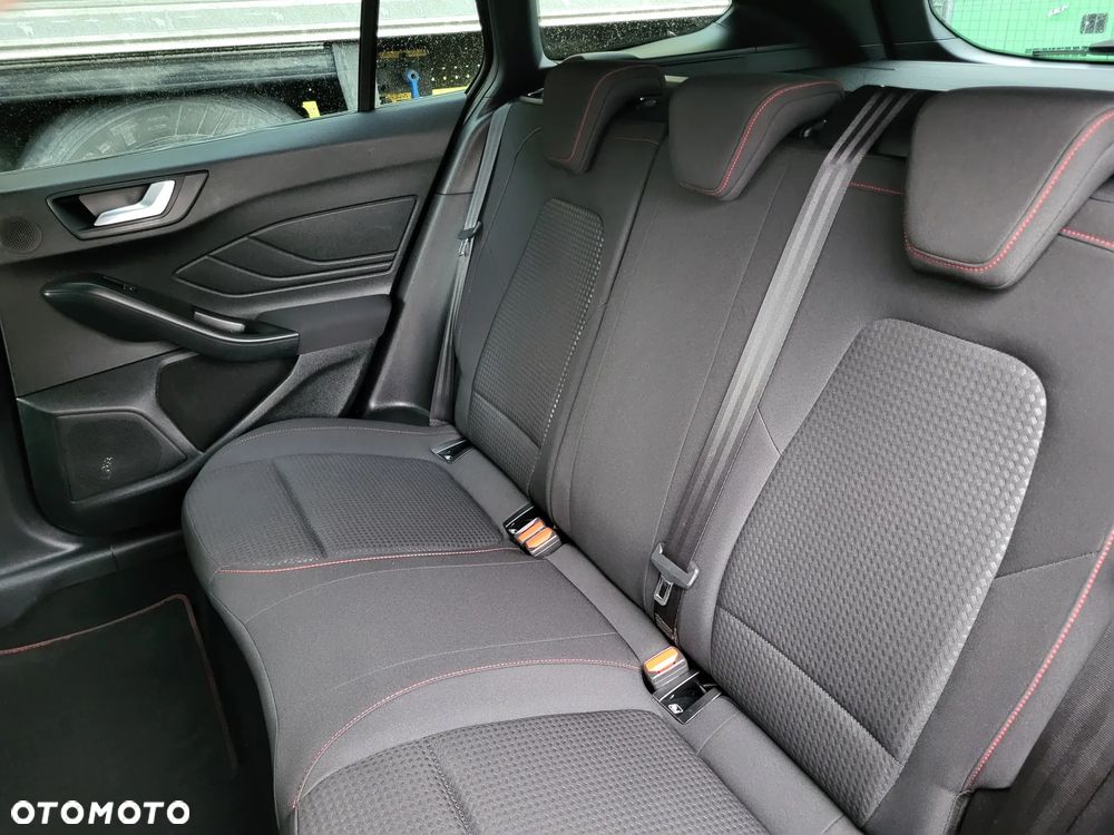 Ford Focus 1.5 EcoBoost STart-Stopp-System ST-LINE X - 27