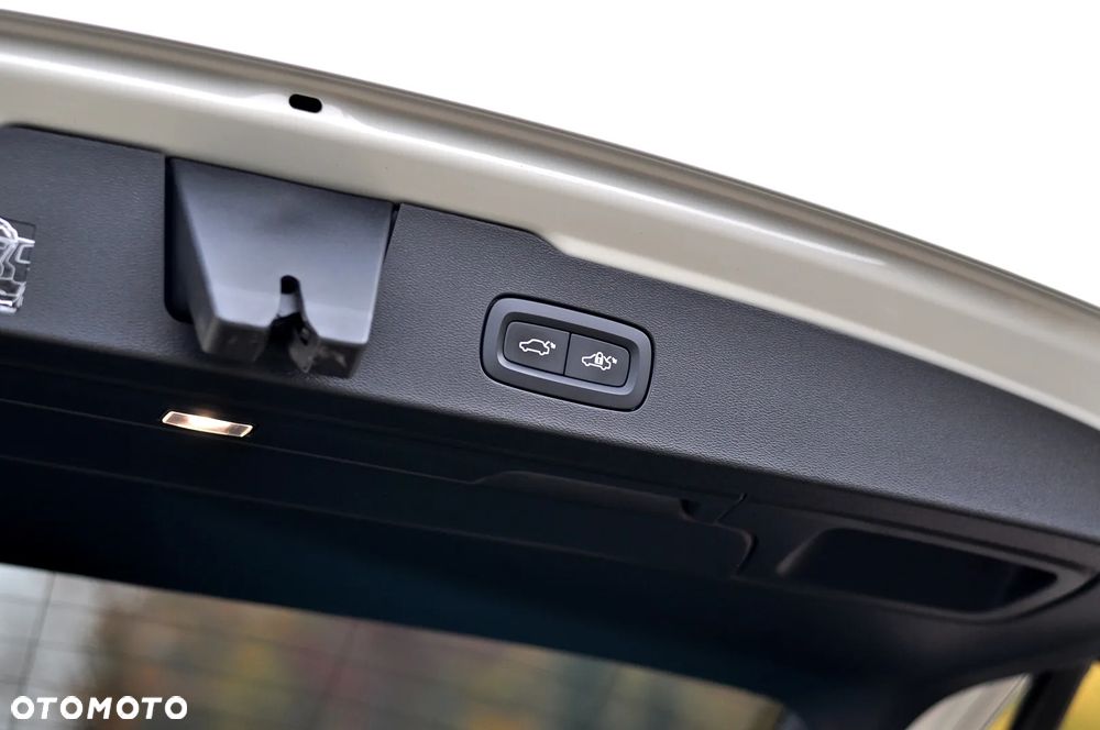 Volvo V60 B4 D Geartronic Momentum Pro - 13