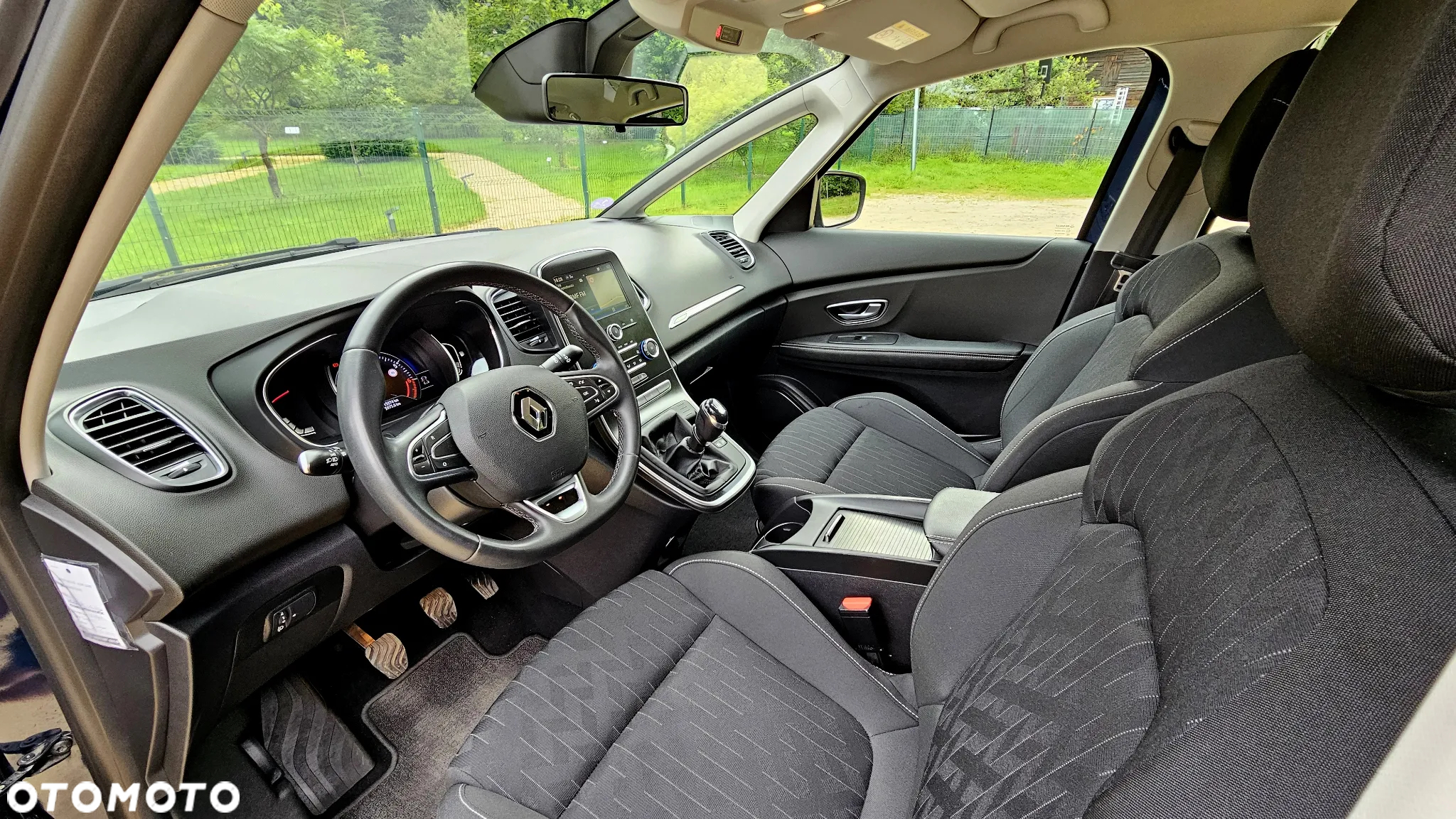 Renault Grand Scenic ENERGY TCe 115 LIMITED - 26