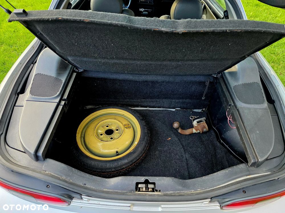 Mazda MX-3 - 22