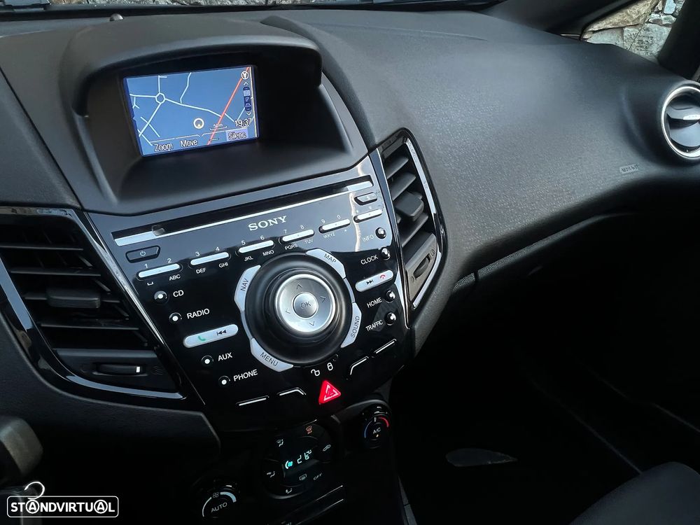 Ford Fiesta 1.0 EcoBoost ST-Line X - 15