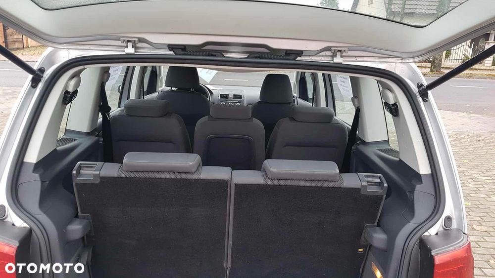 Volkswagen Touran 1.6 TDI DPF BlueMot Comfortline - 6