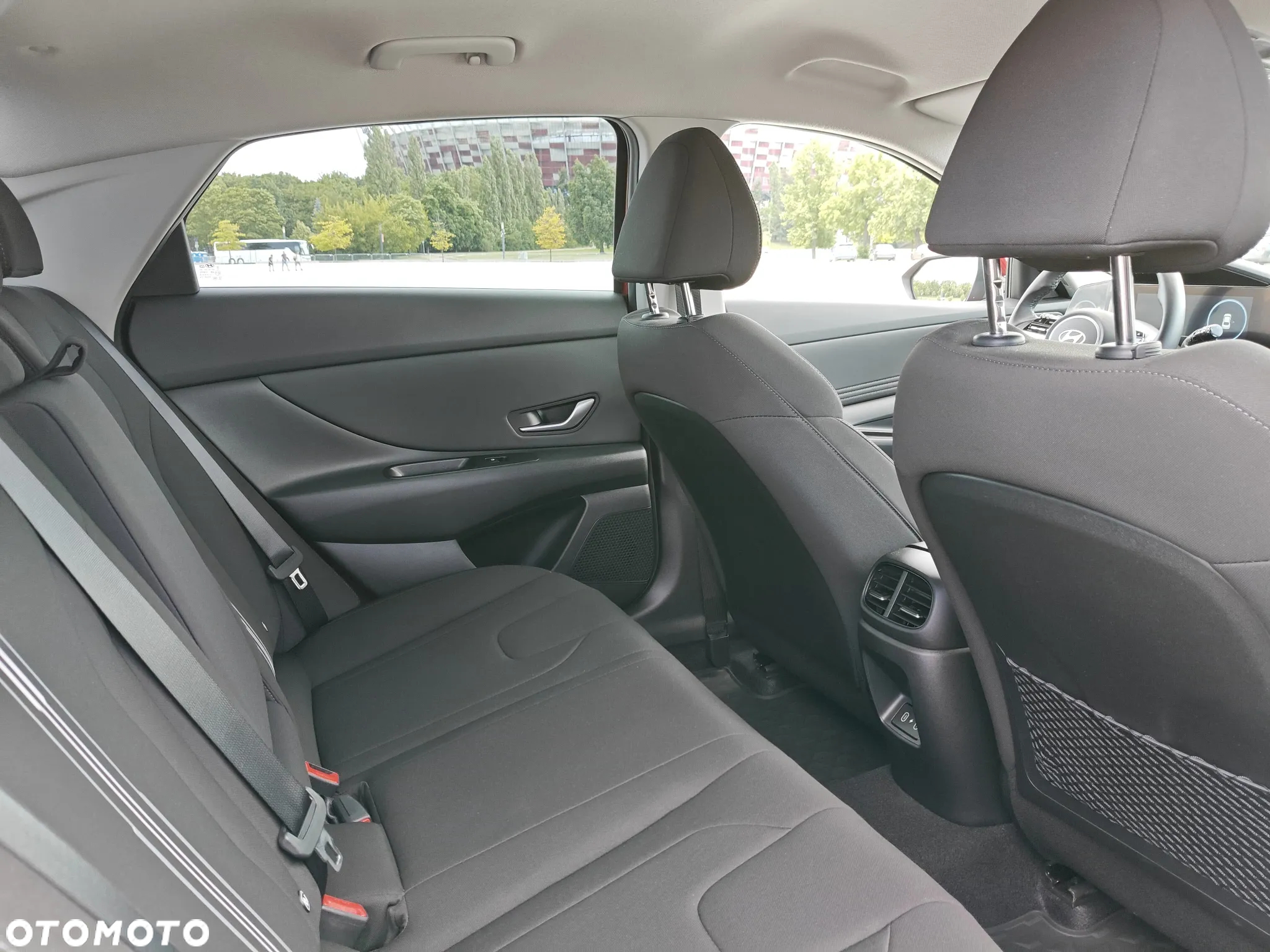 Hyundai Elantra 1.6 Smart - 16