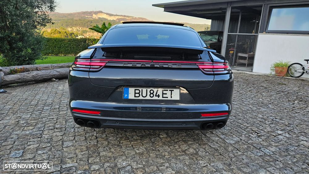 Porsche Panamera 4 S - 26