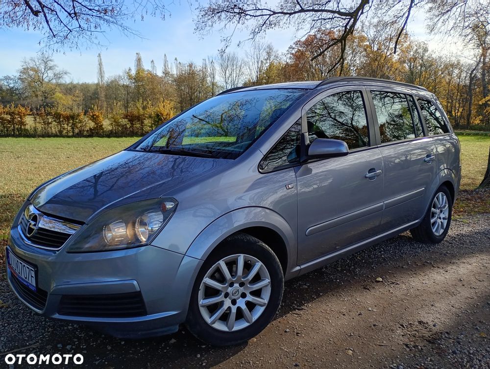 Opel Zafira - 2