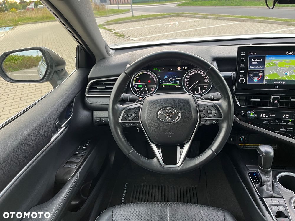 Toyota Camry 2.5 Hybrid Executive CVT - 19