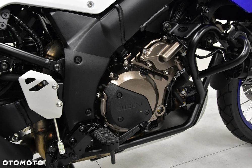 Suzuki DL - 25
