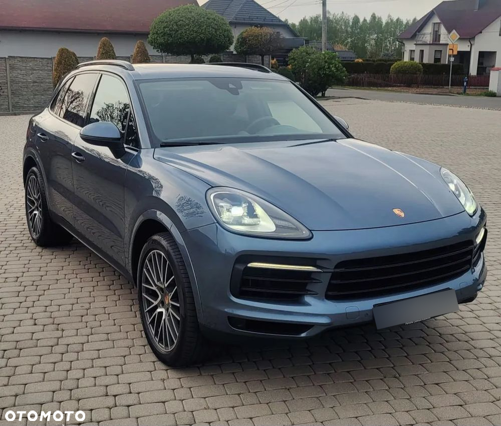Porsche Cayenne Standard - 2