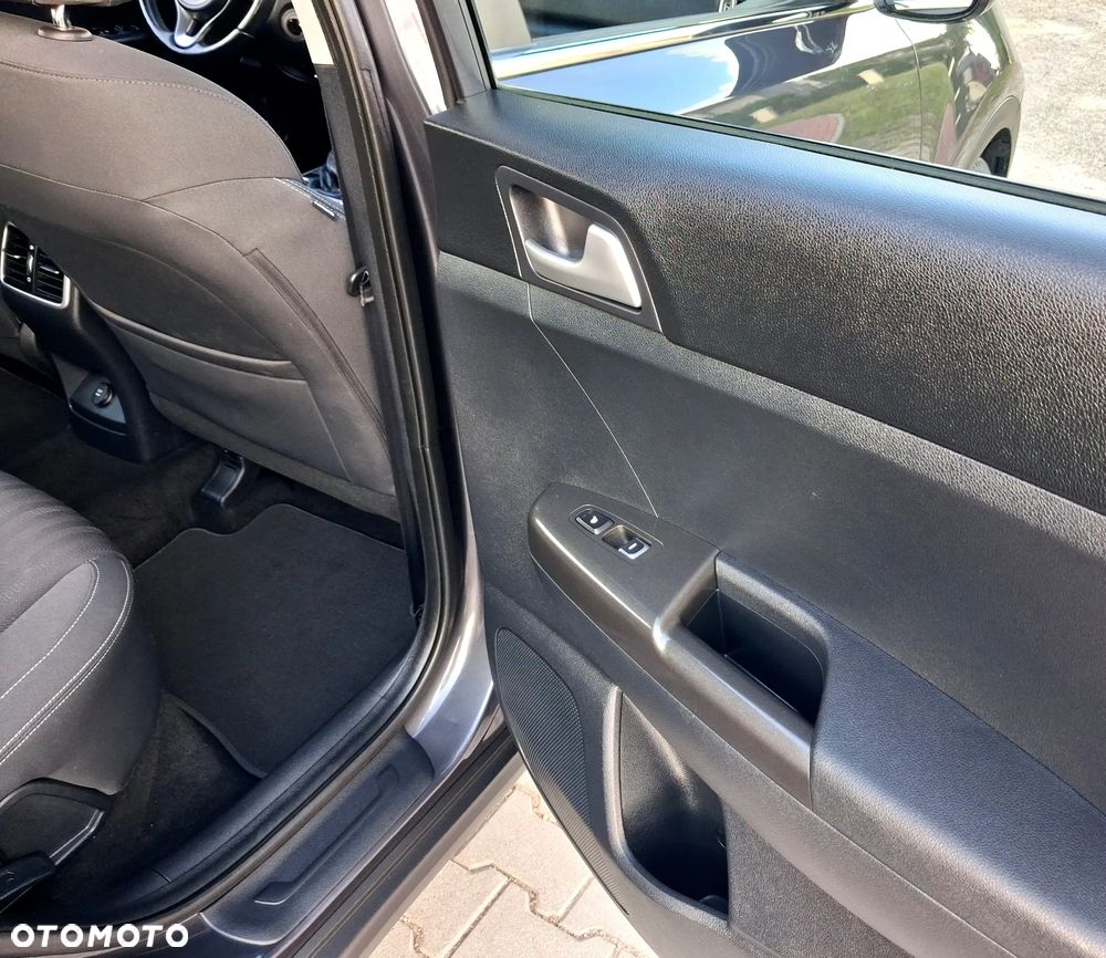 Kia Sportage 1.7 CRDI Business Line M 2WD - 16