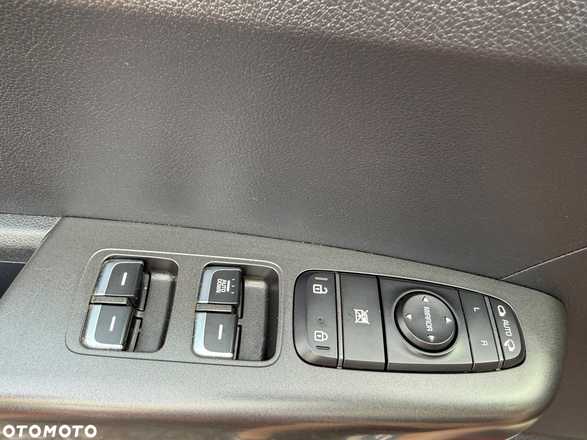 Kia Sportage 1.6 GDI Business Line 2WD - 24