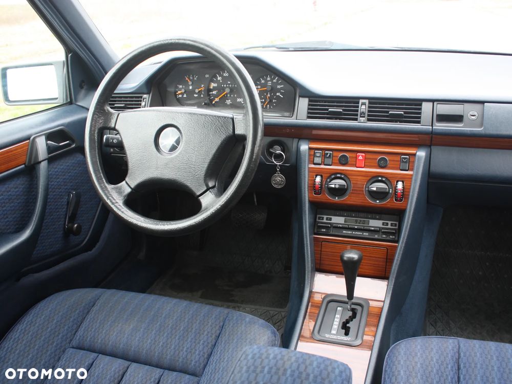 Mercedes-Benz W124 (1984-1993) - 7