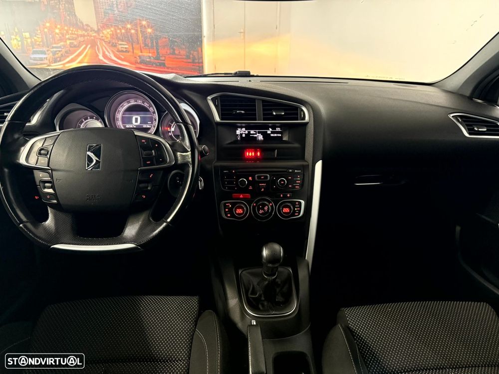Citroën DS4 1.6 HDi Chic - 16