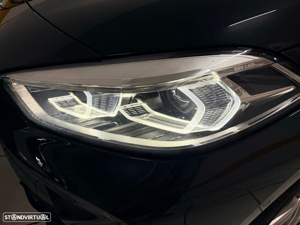 BMW 116 d Pack Desportivo M Auto - 10