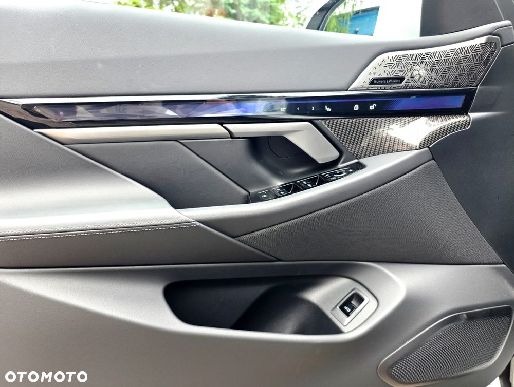 BMW Seria 5 540d xDrive mHEV M Sport - 25