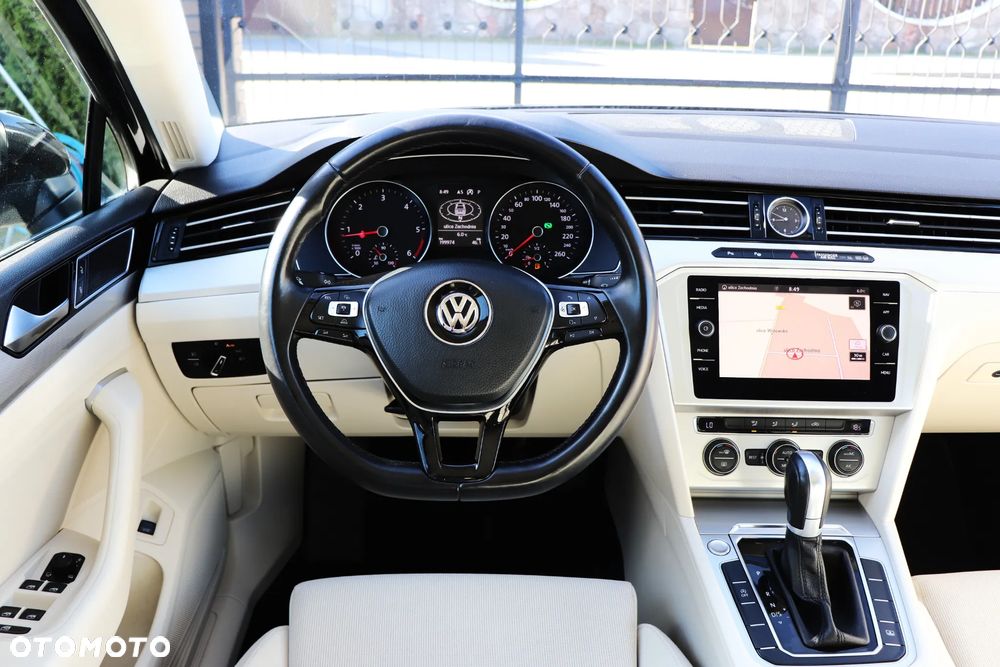 Volkswagen Passat 2.0 TDI SCR DSG Comfortline - 31