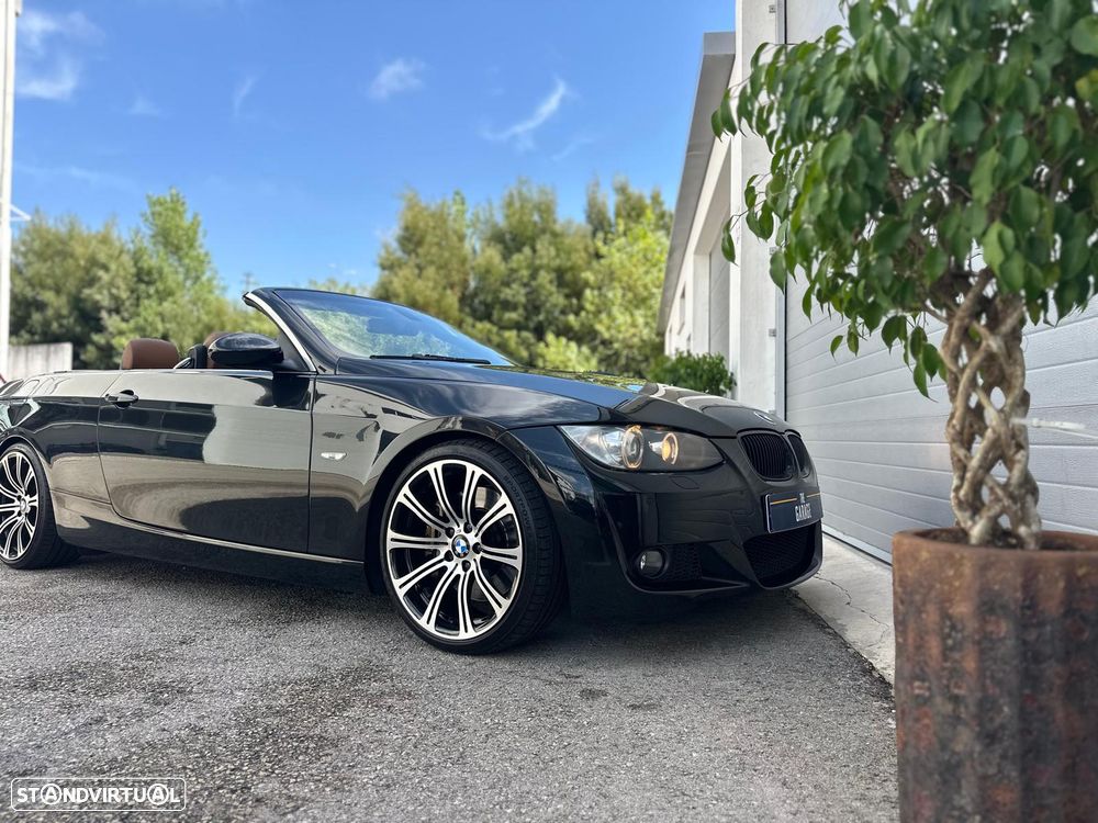 BMW 330 i Auto - 15