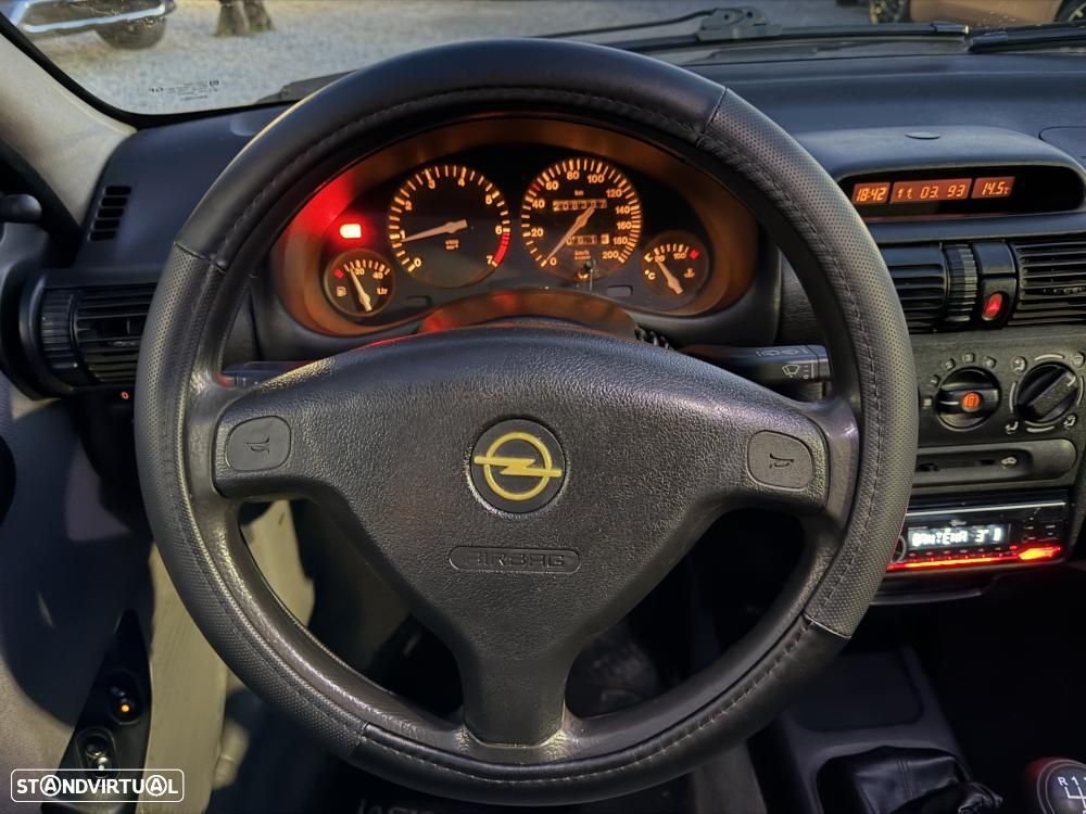 Opel Corsa 1.2 16V Swing - 14