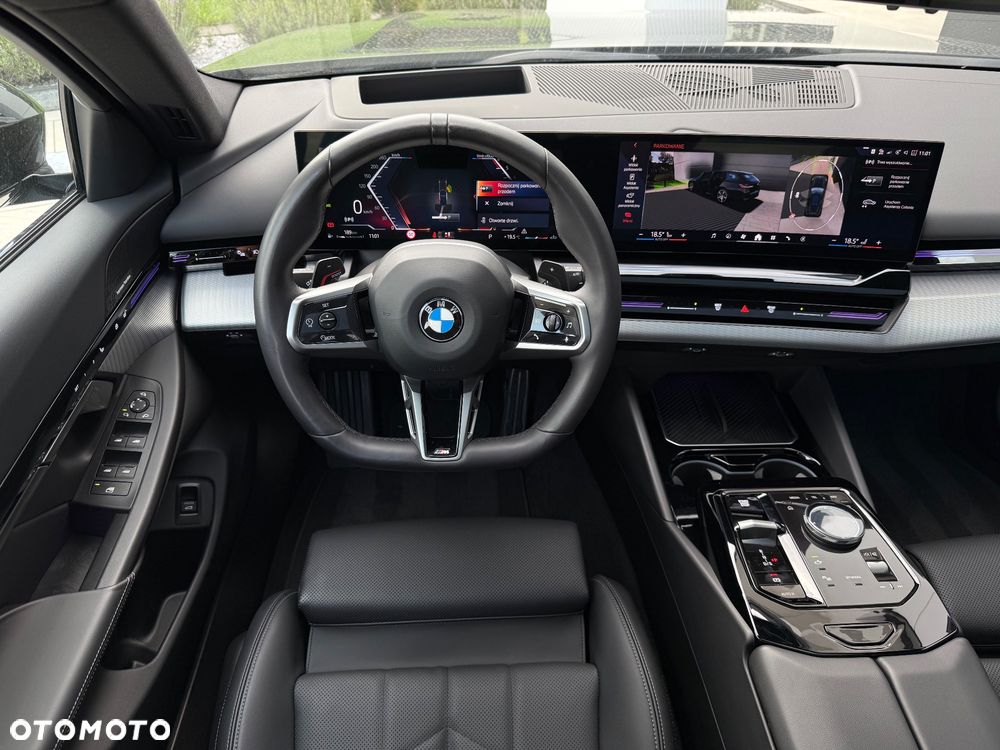 BMW Seria 5 520d xDrive - 16