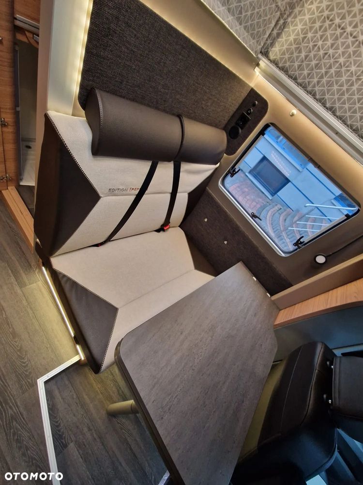 Weinsberg X-Cursion CUV 500 MQ CUVISION 2 osobne łóżka  4 osoby FV23% - 23