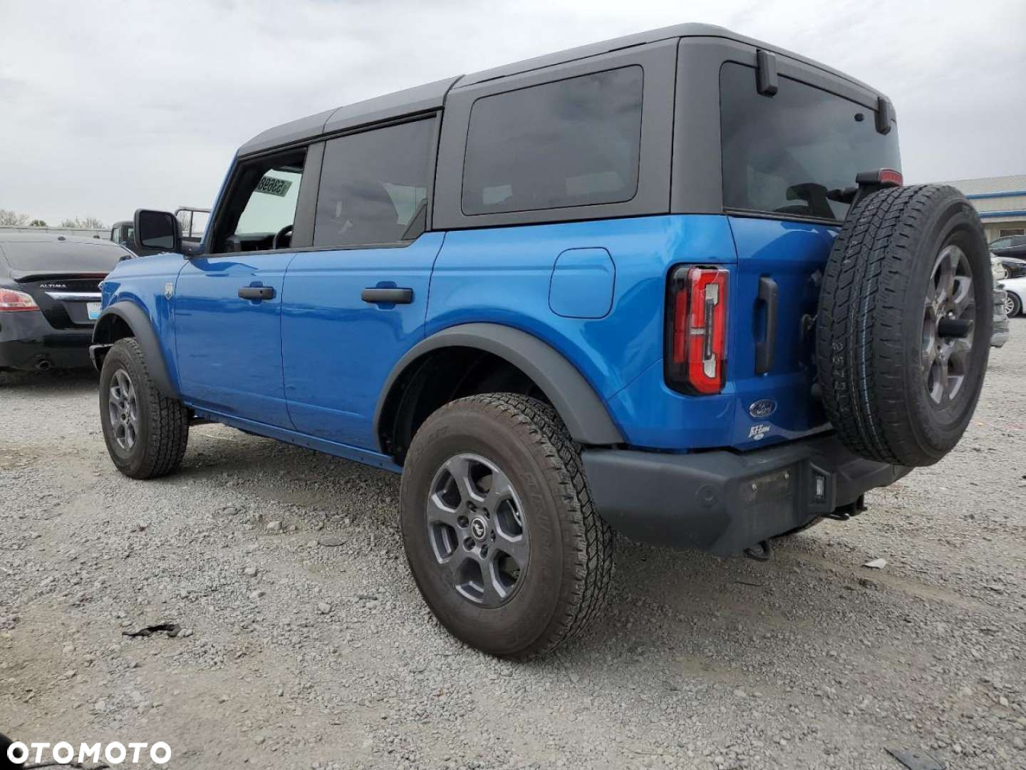Ford Bronco - 2