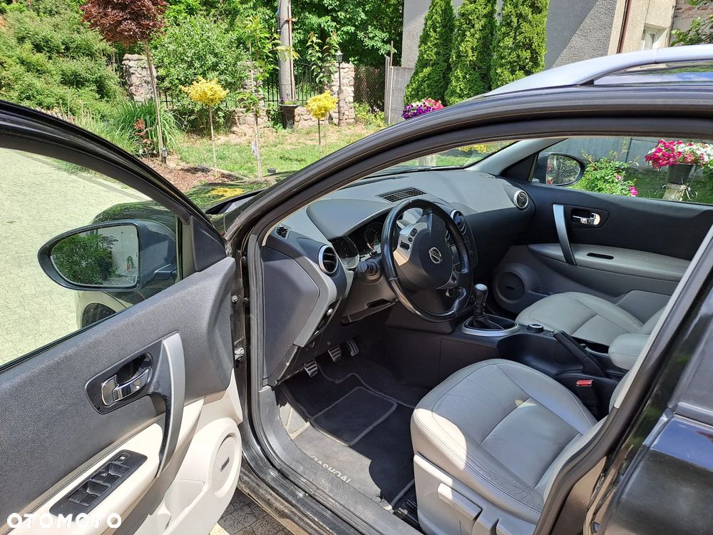 Nissan Qashqai 2.0 4x4 Tekna - 5