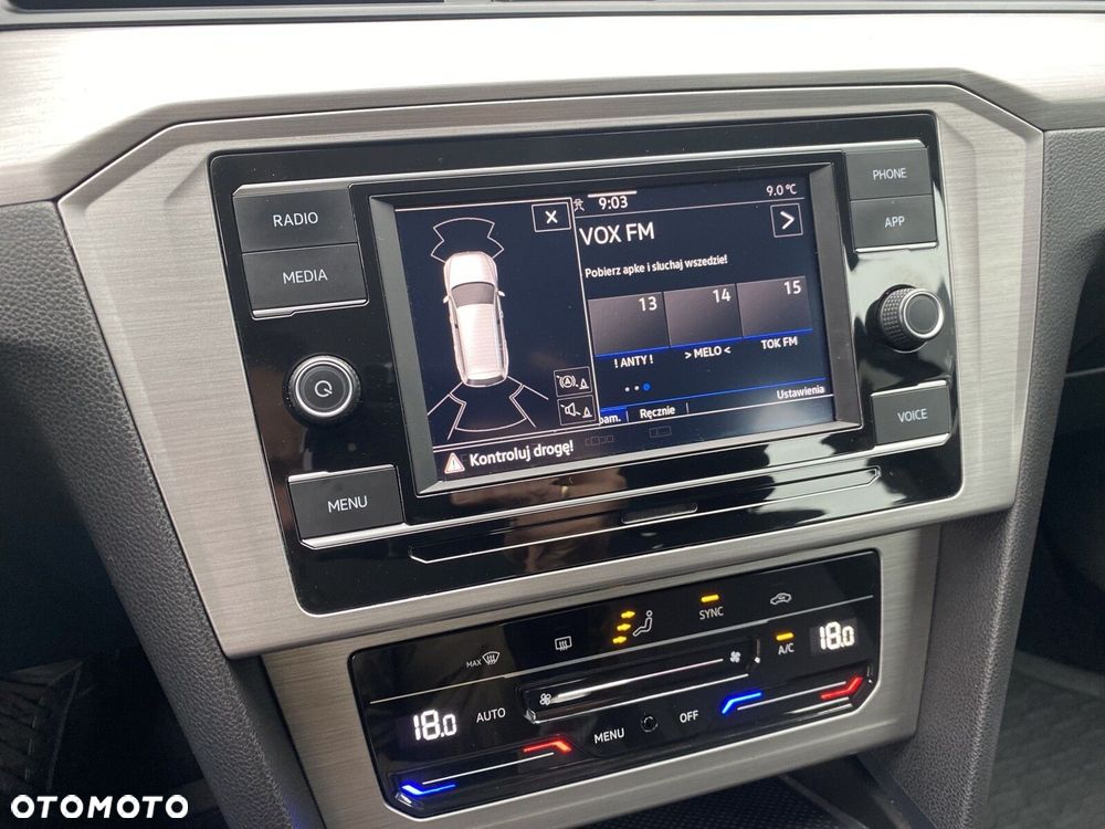 Volkswagen Passat - 22