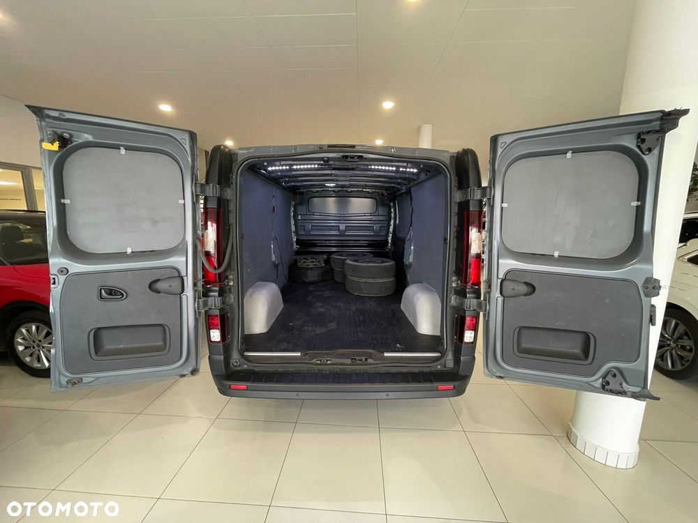 Renault Trafic - 11