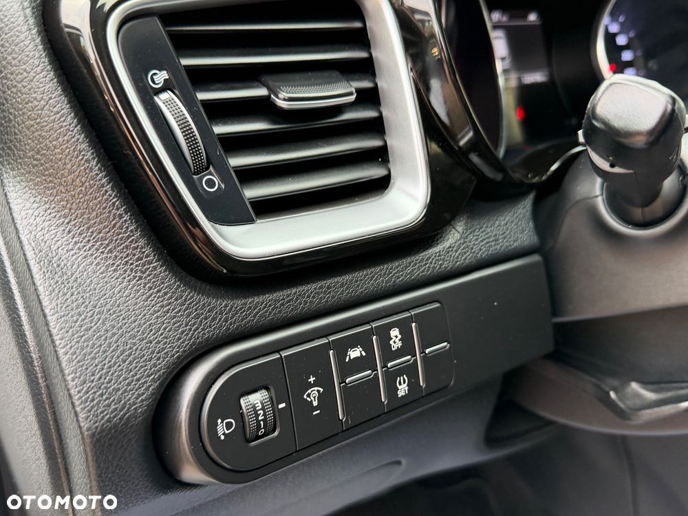 Kia XCeed 1.6 CRDi DCT7 LAUNCH EDITION - 33