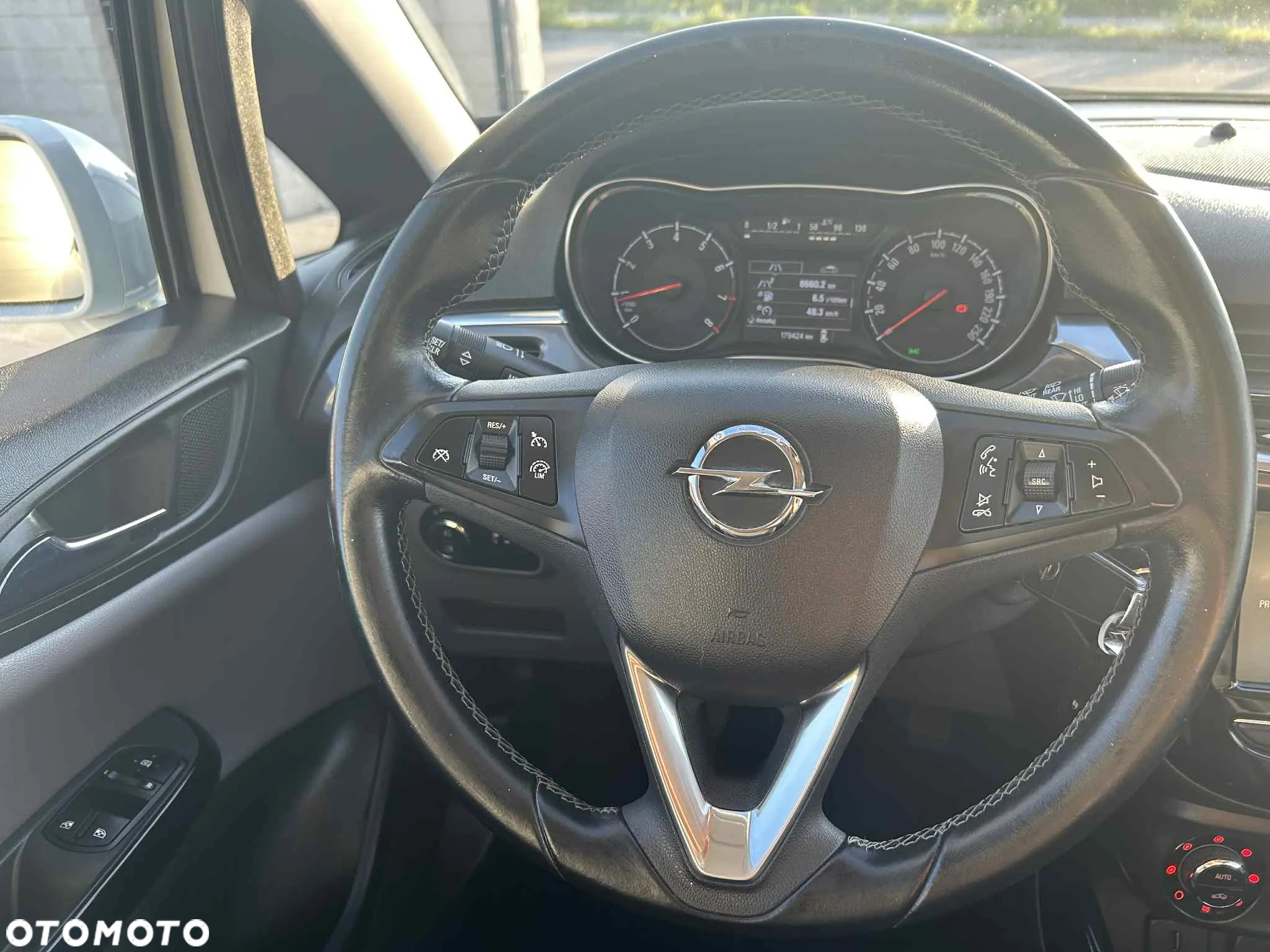 Opel Corsa 1.4 T Enjoy S&S - 20