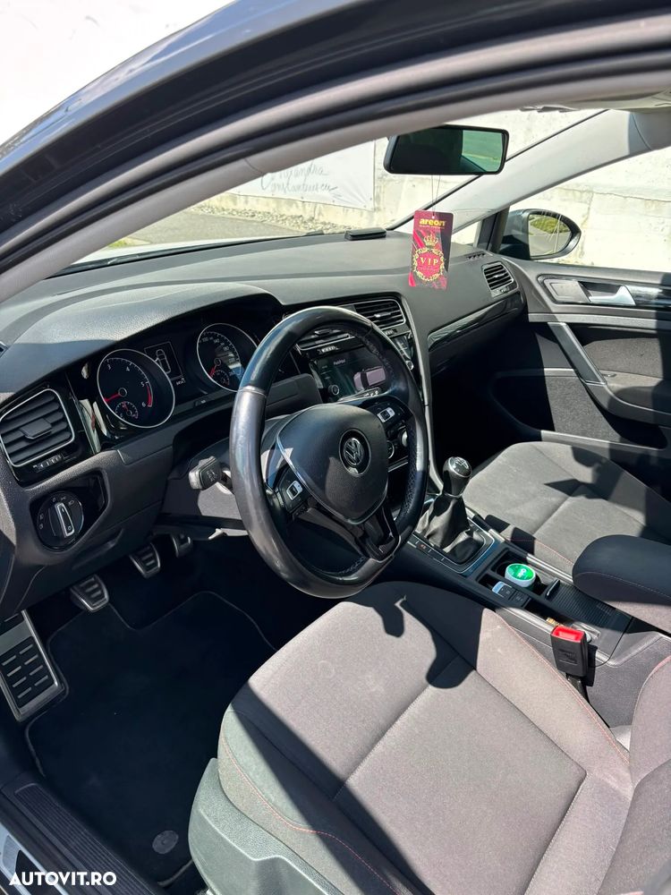Volkswagen Golf 1.6 TDI Sound - 12