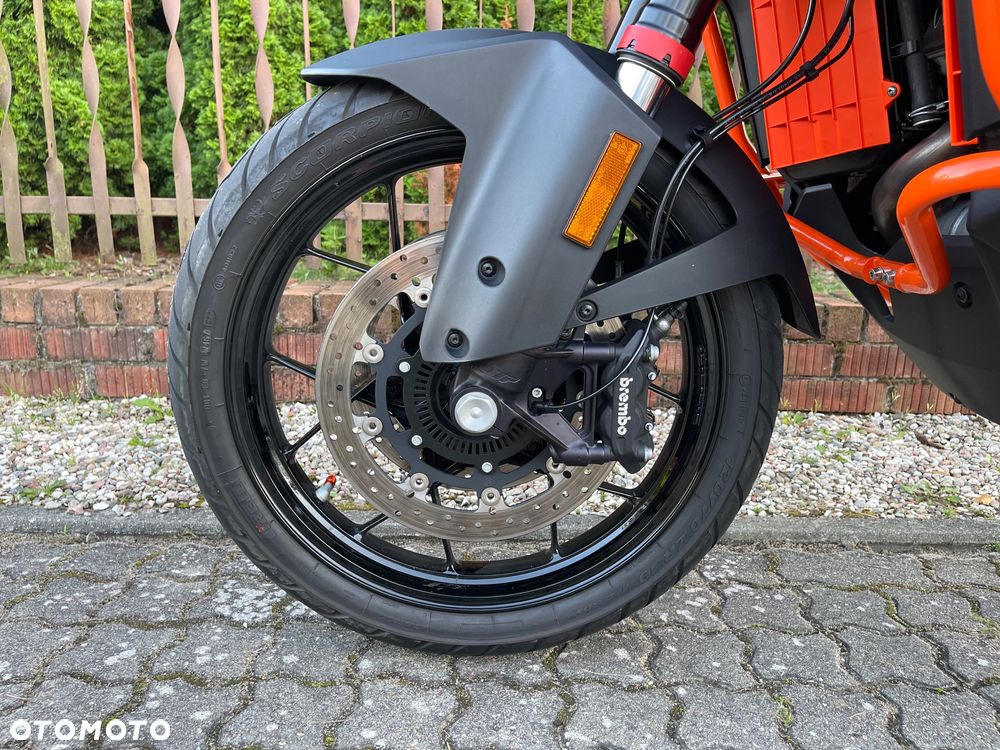 KTM Super Adventure - 24