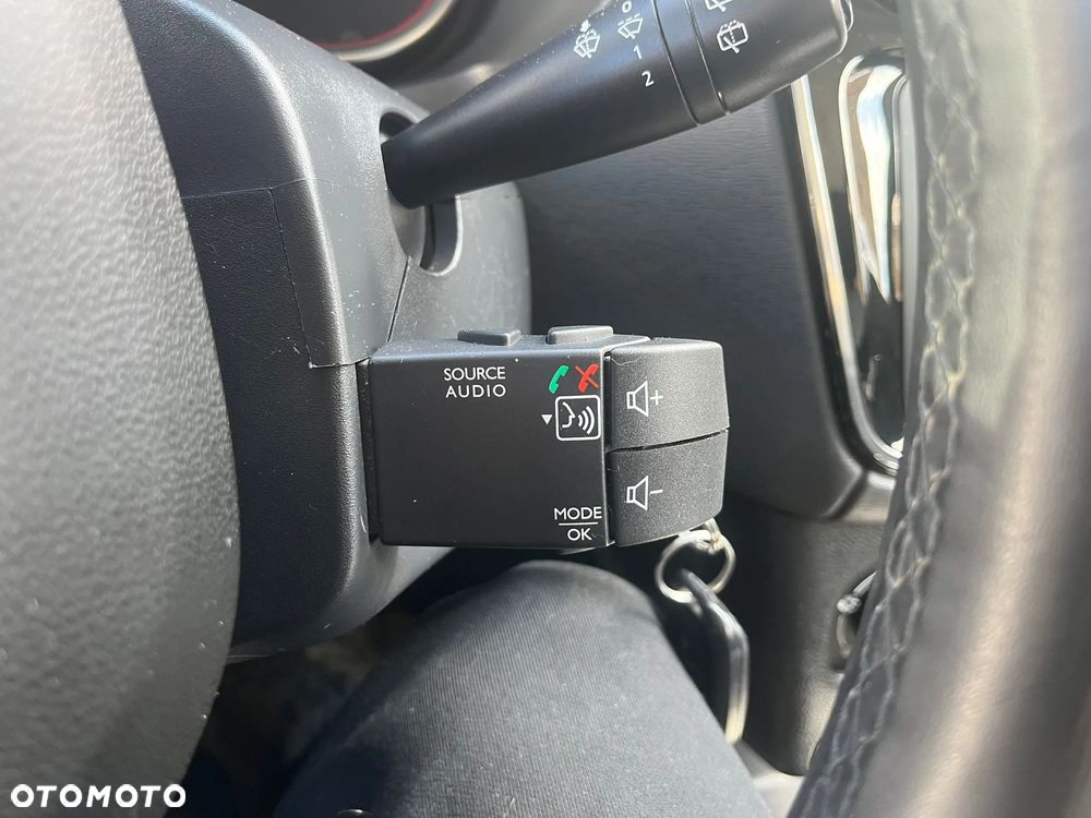 Dacia Dokker TCe 115 Stepway - 13