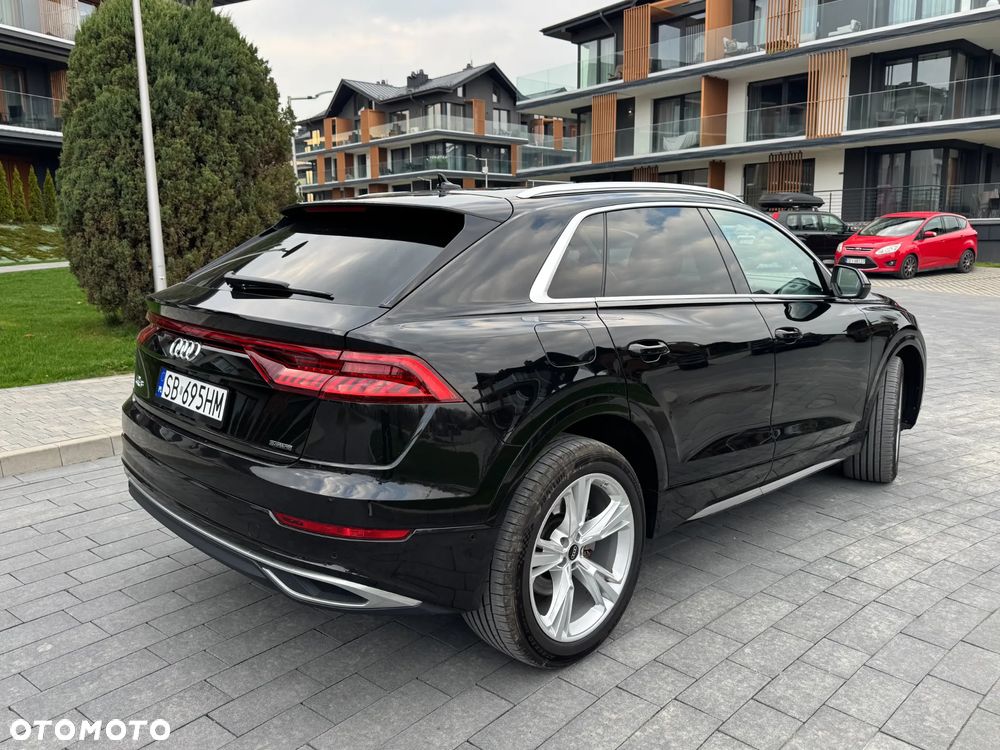 Audi Q8 55 TFSI quattro tiptronic - 10