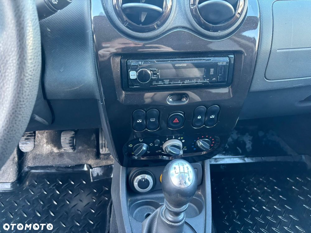 Dacia Duster 1.6 SL Garmin 4x4 - 6