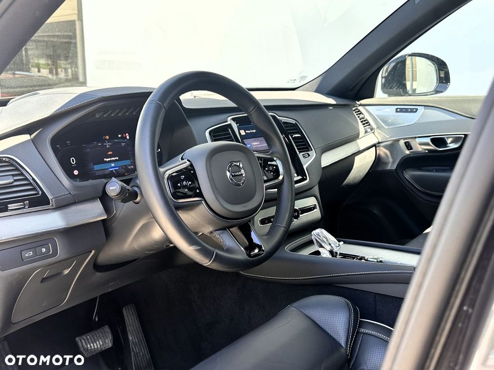 Volvo XC 90 - 26