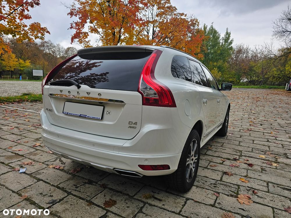 Volvo XC 60 D4 AWD Geartronic Summum - 9