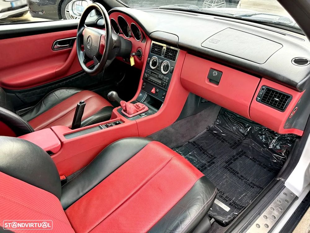 Mercedes-Benz SLK 200 Standard - 17