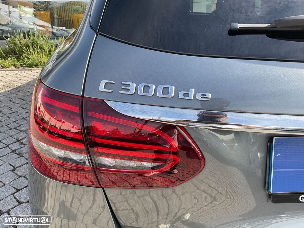 Mercedes-Benz C 300 de AMG Line - 16