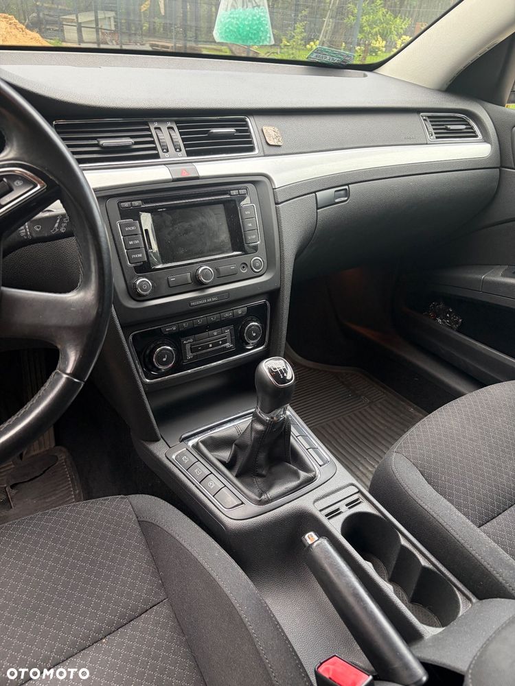 Skoda Superb 2.0 TDI Active - 6