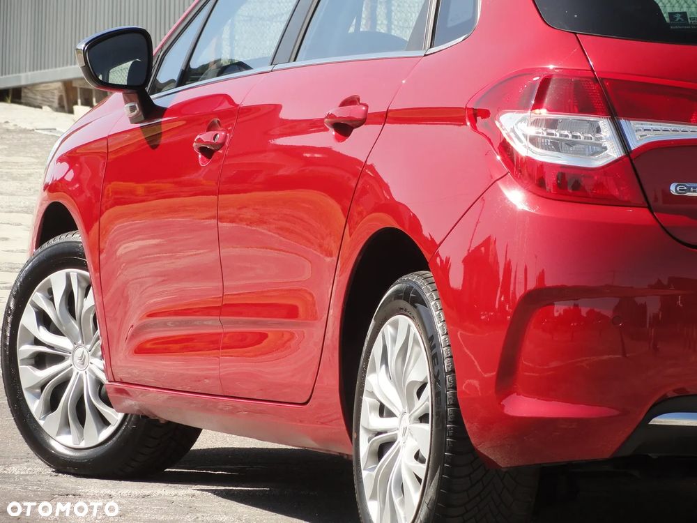 Citroën C4 e-HDi 115 ETG6 Exclusive - 12