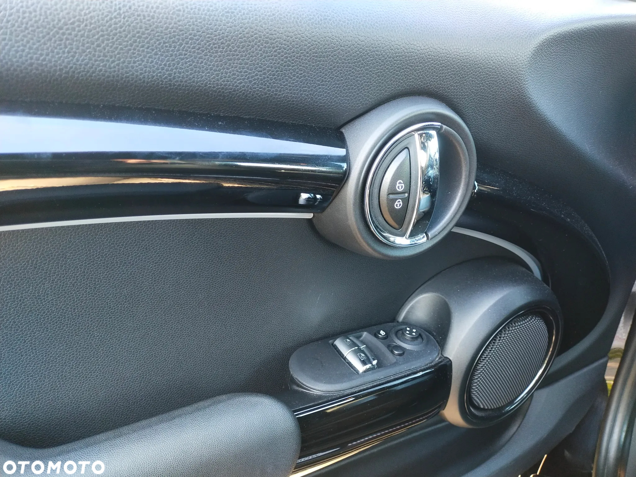 MINI Cooper John Works Trim - 14