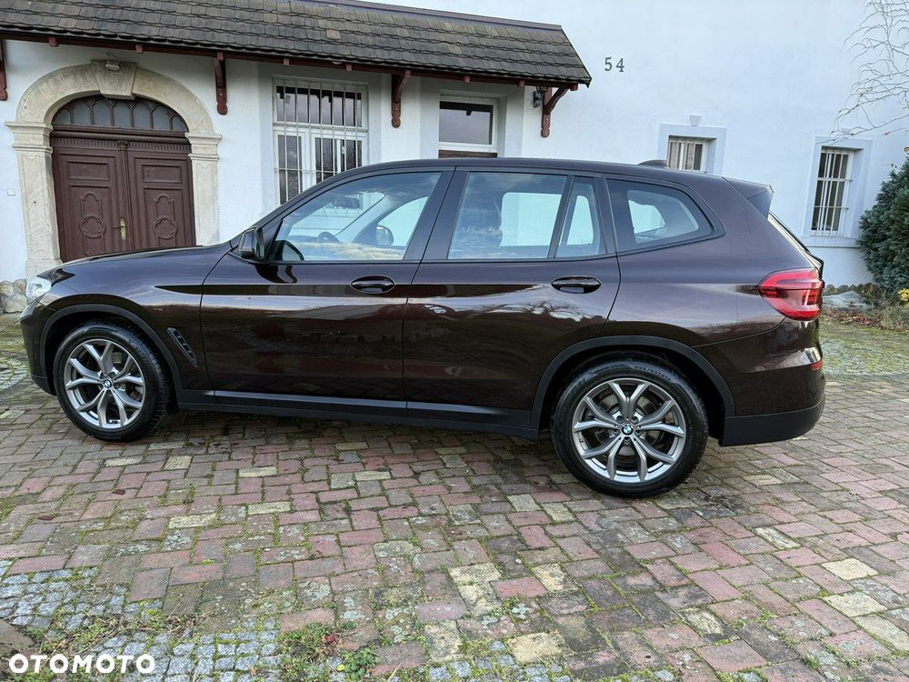 BMW X3 xDrive20i Advantage - 8