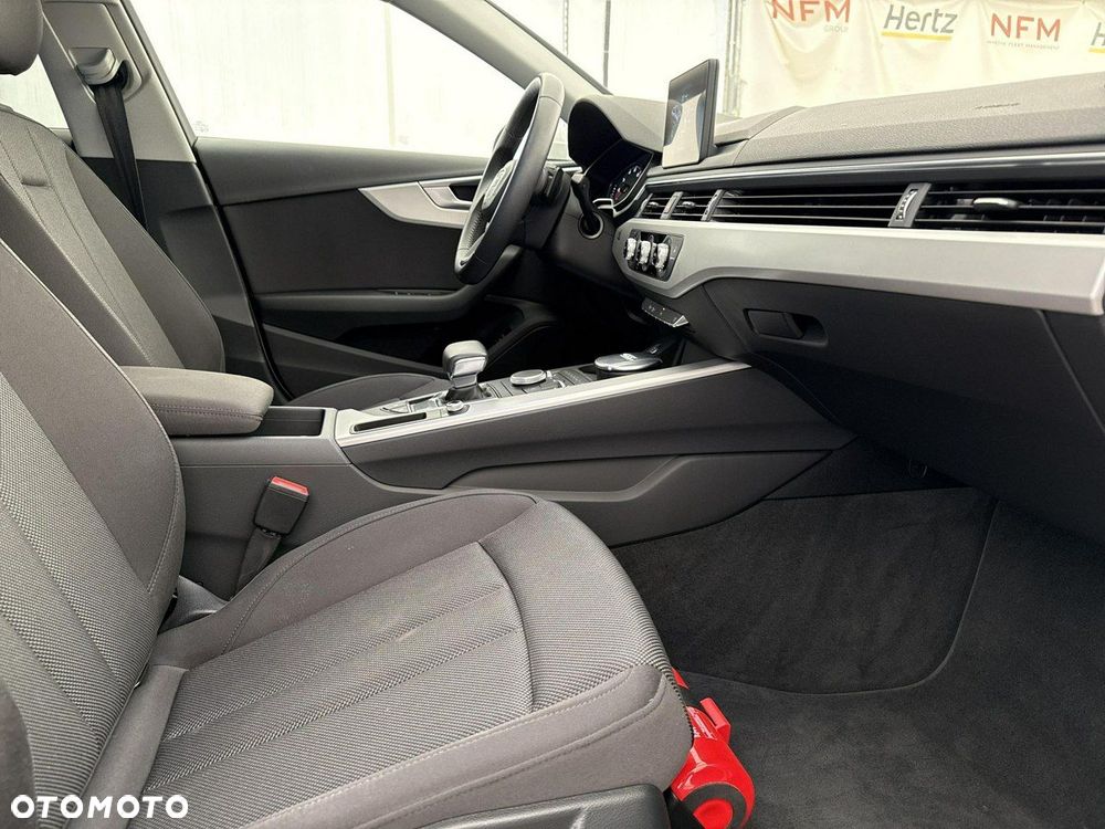 Audi A4 Limousine 35 TFSI S tronic - 23