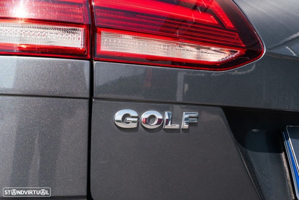VW Golf 1.6 TDI Confortline - 32