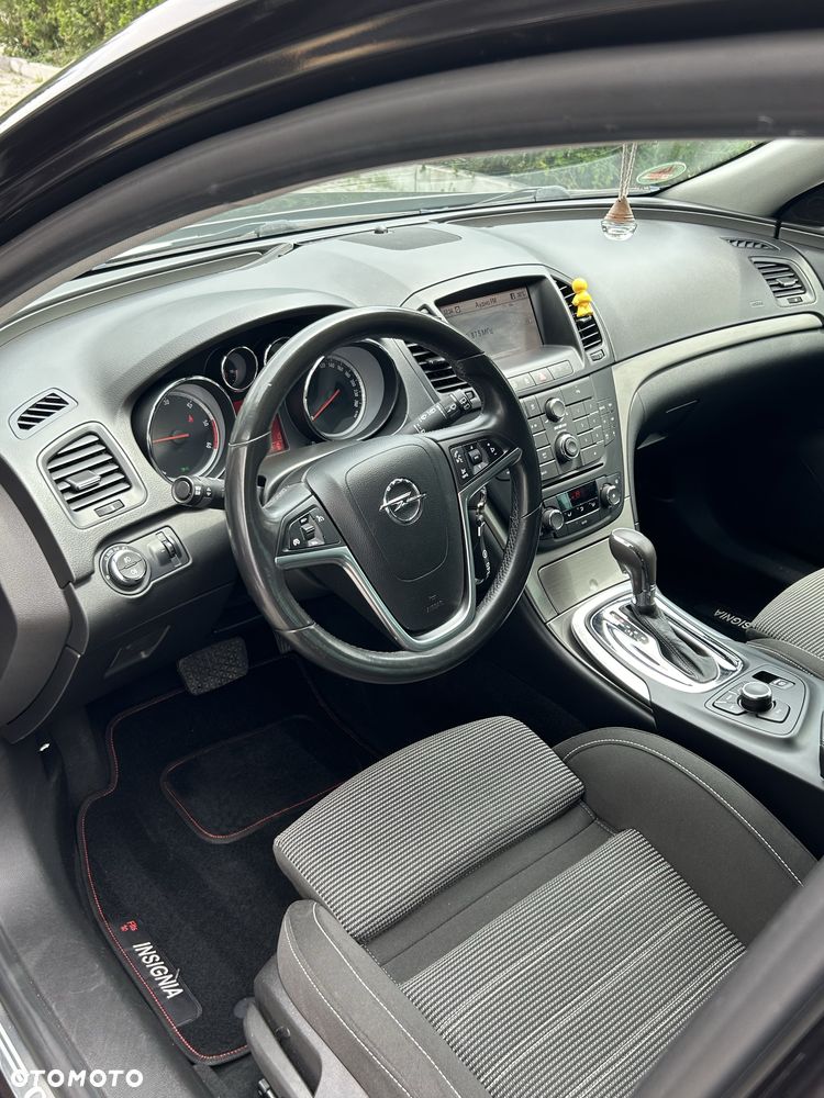 Opel Insignia - 8
